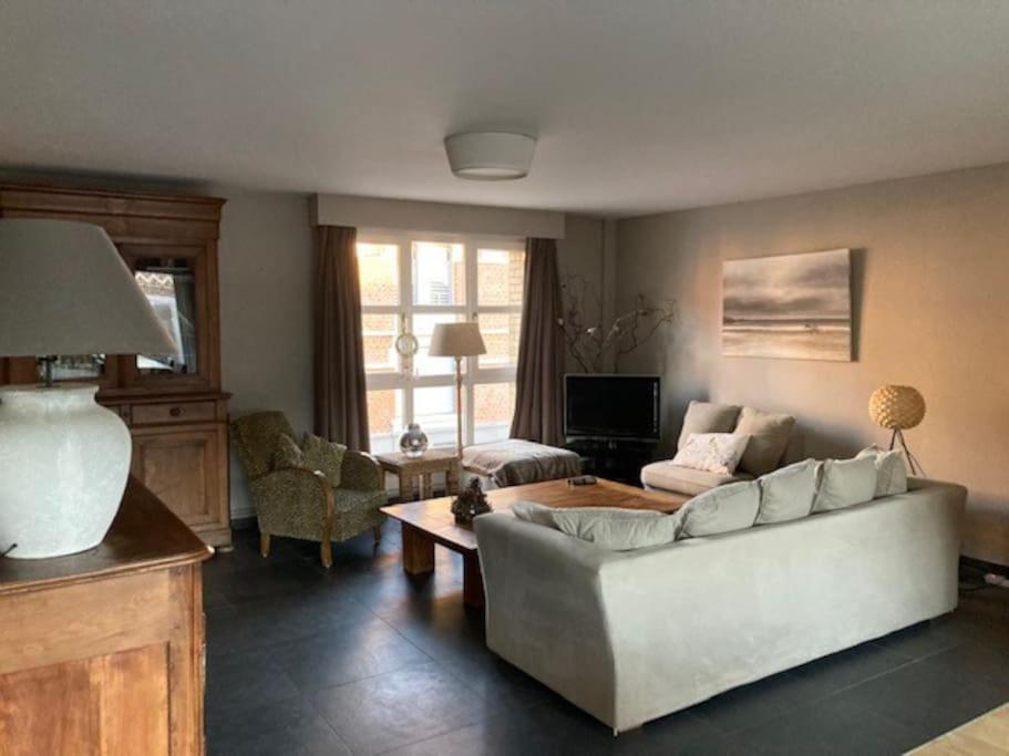 Agreable Et Spacieuse Maison Centre Ville Saint-Omer Luaran gambar